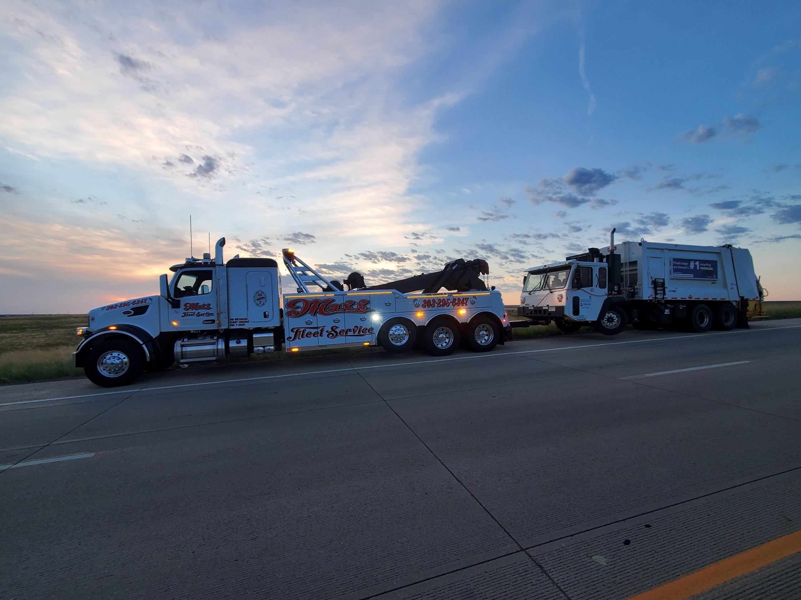 Maxx Fleet Service Heavy Duty Tow Truck