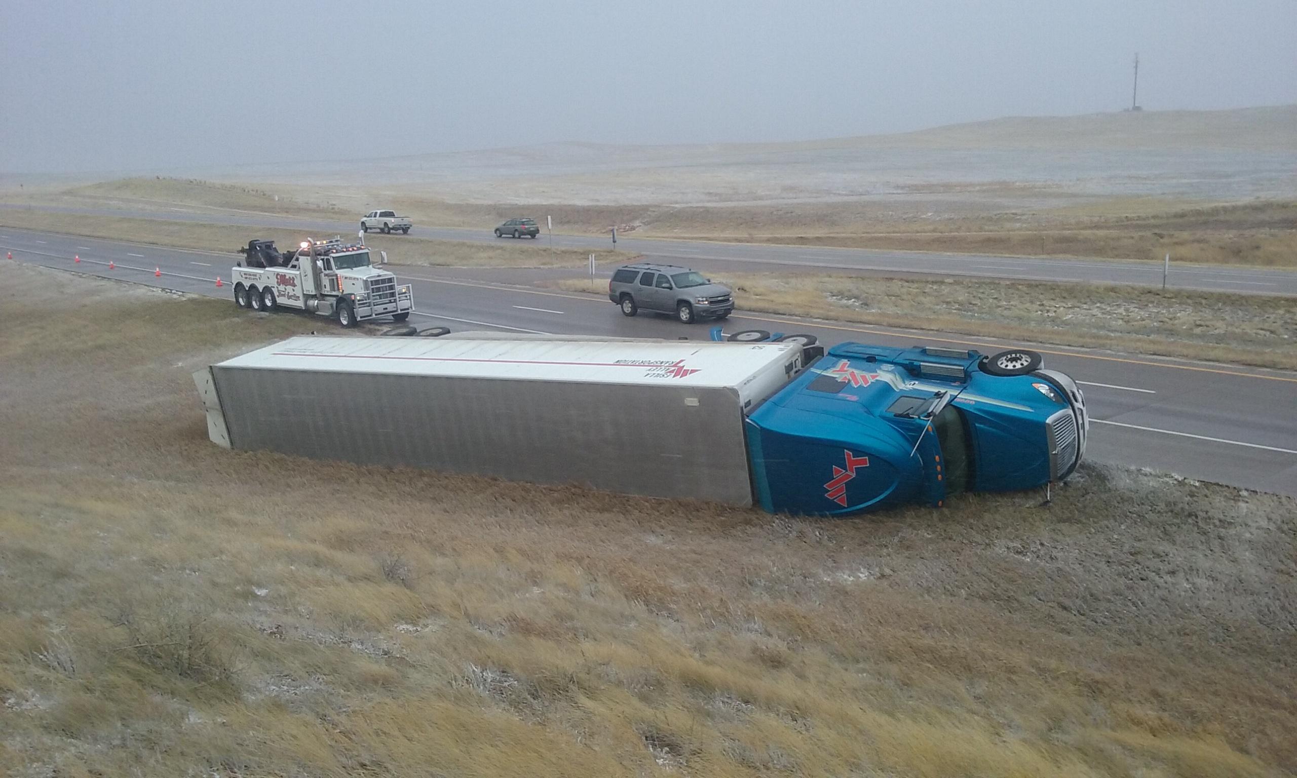 Maxx Fleet Services Heavy Duty Tow Truck at Colorado Border